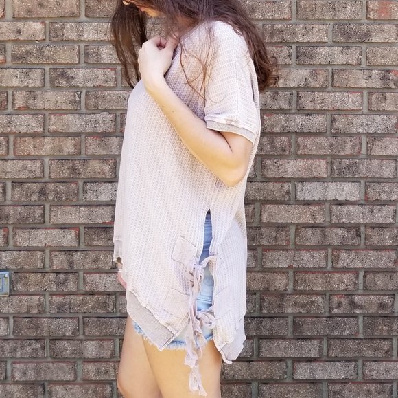 Beachy Top w/Side Ties - Picture 3 of 7